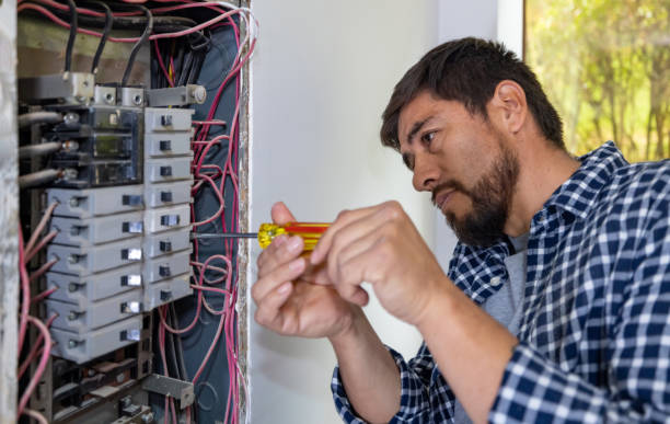 Best Emergency Electrician Near Me  in Des Moines, IA